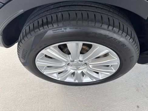 Used 2019 Land Rover Range Rover Evoque HSE AWD/4WD image 24