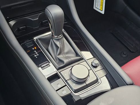 New 2026 MAZDA MAZDA3 Hatchback w/Premium Plus Pkg image 19