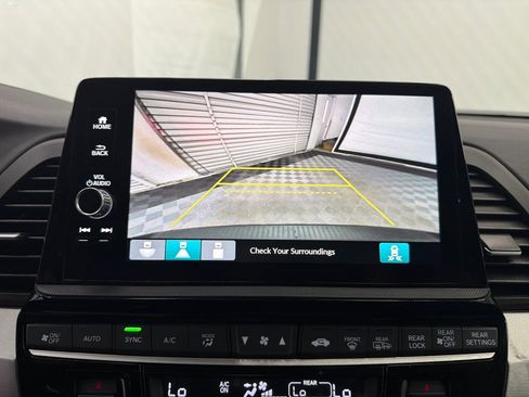 Used 2025 Honda Odyssey Sport-L image 33