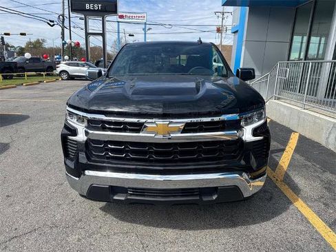 New 2025 Chevrolet Silverado 1500 LT w/ Convenience Package II image 2