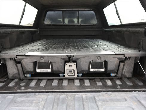 Used 2017 Ford F250 Lariat w/ Lariat Value Package image 34