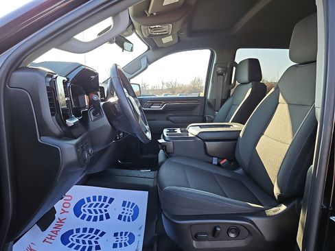 Certified 2022 Chevrolet Silverado 1500 LT w/ Z71 Off-Road Package image 13