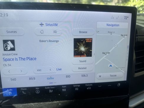 Used 2023 Ford Expedition XLT image 28