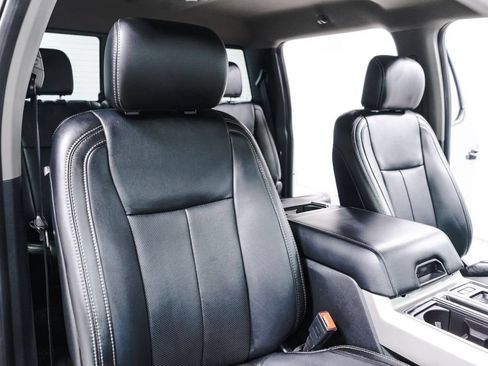Used 2019 Ford F150 Lariat w/ Equipment Group 502A Luxury AWD/4WD image 39