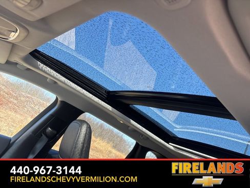 Used 2022 Jeep Cherokee Limited w/ Mopar Interior Package image 3