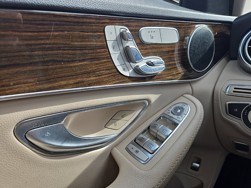 Used 2018 Mercedes-Benz C 300 4MATIC Sedan image 17