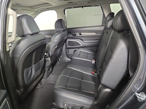 Certified 2022 Kia Telluride EX image 17