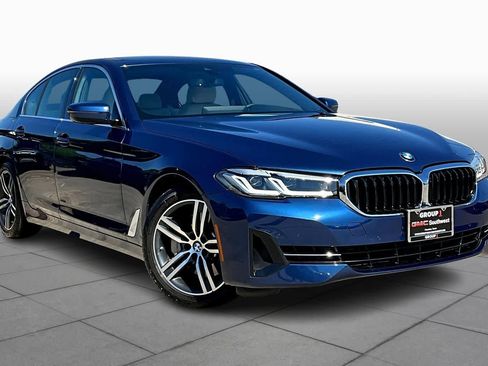 Used 2022 BMW 530i w/ M Sport Package image 2