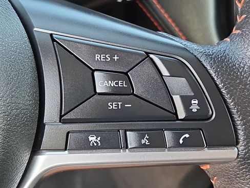 Used 2023 Nissan Kicks SR w/ SR Premium Package FWD image 23