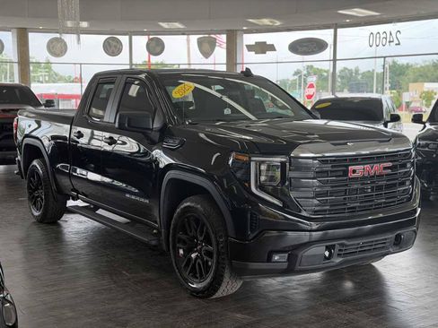 Used 2023 GMC Sierra 1500 Pro w/ Graphite Edition AWD/4WD image 1