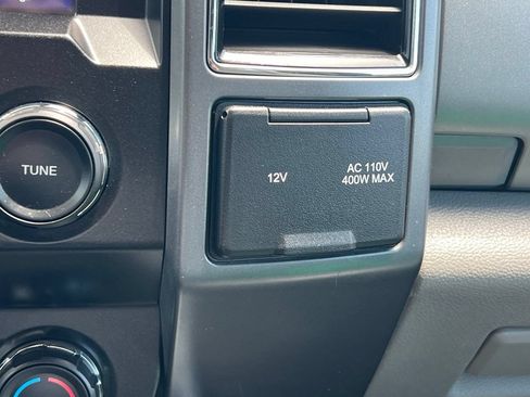 Used 2022 Ford F250 XLT w/ Black Appearance Package AWD/4WD image 31