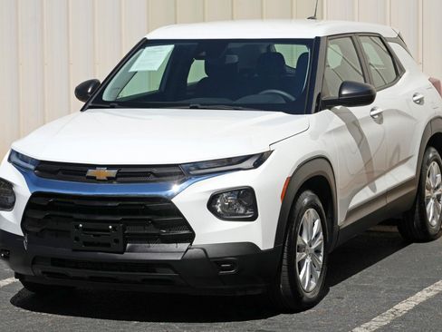 Used 2023 Chevrolet TrailBlazer LS FWD image 41