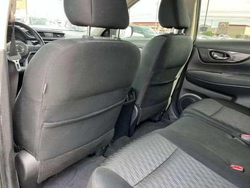 Used 2019 Nissan Rogue SV FWD image 20