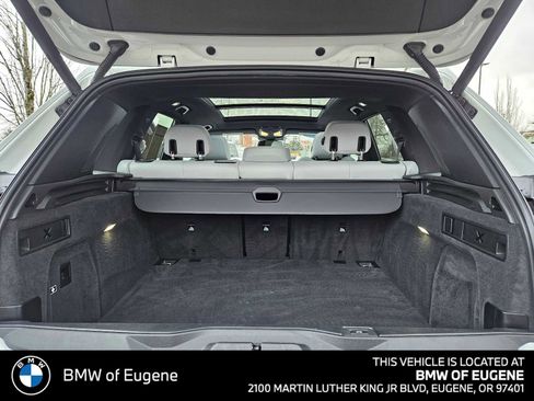 Used 2024 BMW X5 xDrive40i w/ Premium Package image 18
