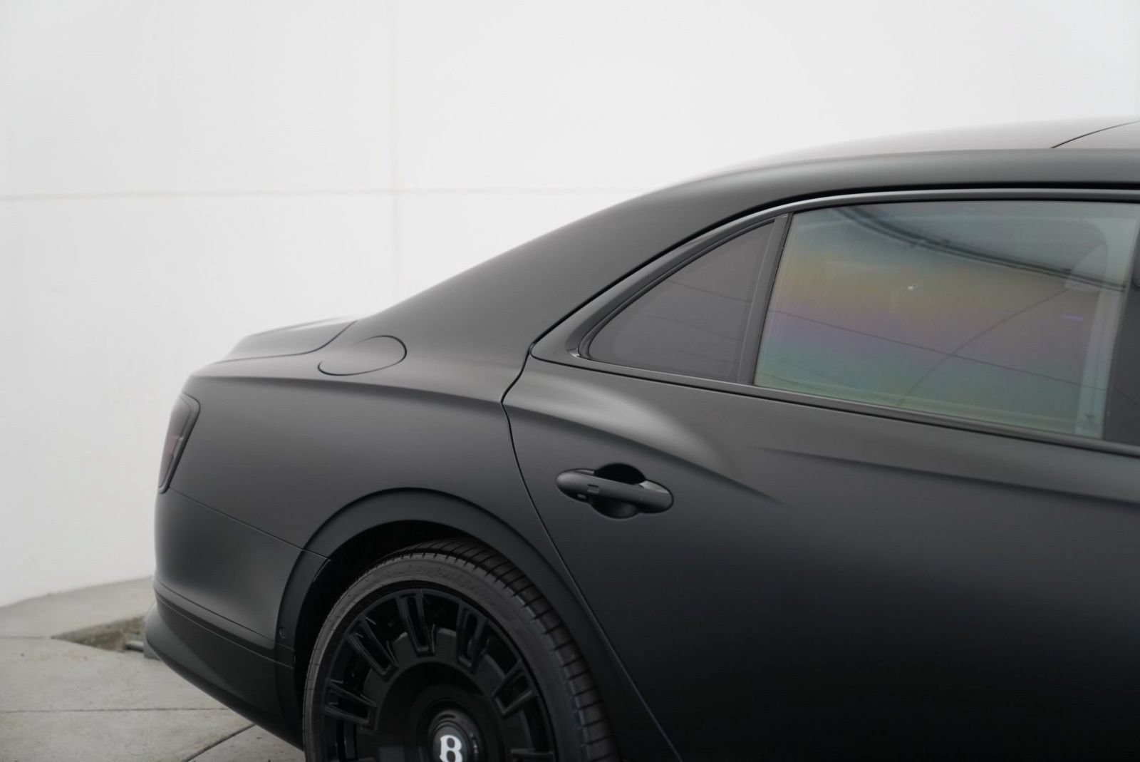 Used 2023 Bentley Flying Spur S V8 AWD/4WD image 18