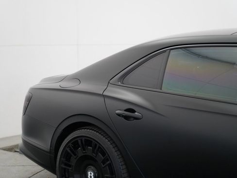 Used 2023 Bentley Flying Spur S V8 AWD/4WD image 18