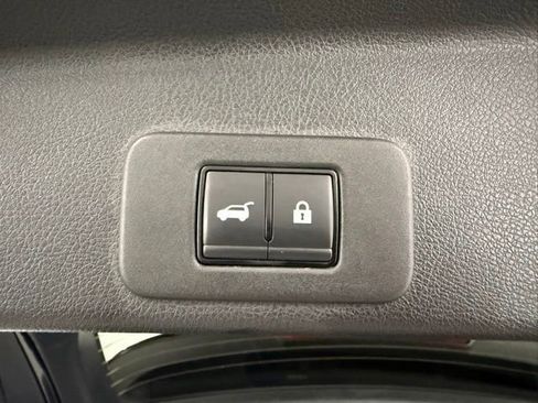 Used 2025 Nissan Murano SL AWD/4WD image 10