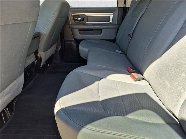 Used 2020 RAM 1500 Classic SLT AWD/4WD image 18