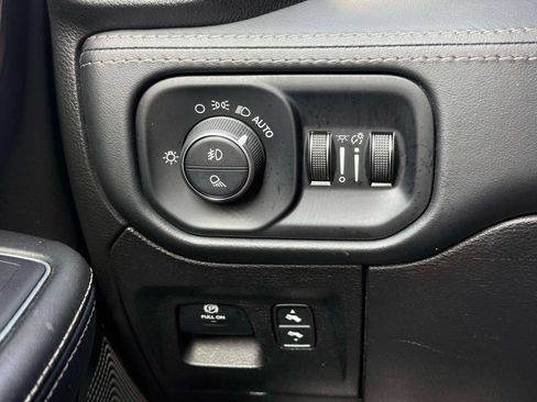 Used 2021 RAM 1500 Limited AWD/4WD image 21