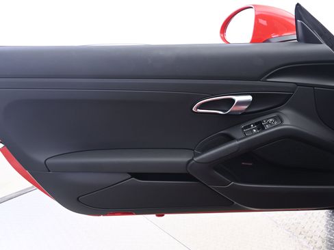 Used 2025 Porsche 718 Cayman image 22