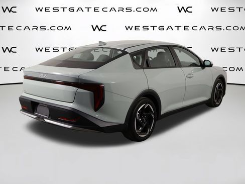 Used 2025 Kia K4 EX FWD image 41