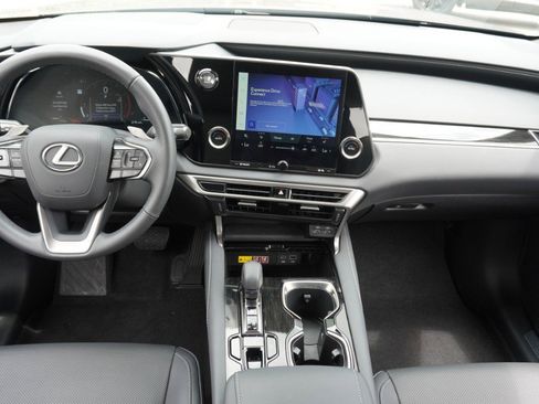 Used 2025 Lexus RX 350 FWD w/ Technology Package image 28