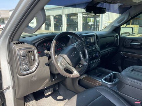 Used 2022 Chevrolet Silverado 1500 LT Trail Boss w/ Convenience Package II AWD/4WD image 11
