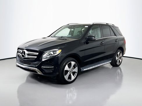 Used 2017 Mercedes-Benz GLE 350 w/ Premium 1 Package image 4