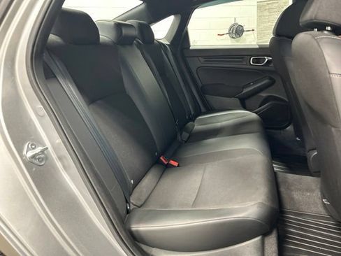Used 2022 Honda Civic Sport image 17