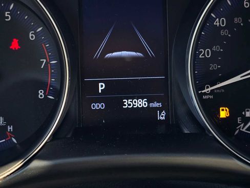 Used 2021 Toyota C-HR XLE image 25