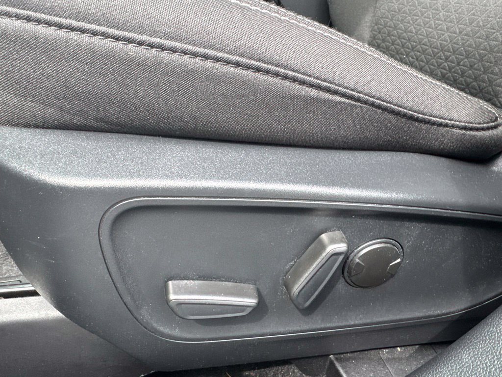 Certified 2024 Ford Escape Active AWD/4WD image 17