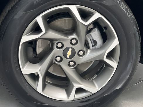 Used 2025 Chevrolet Trax LT w/ LT Convenience Package FWD image 60