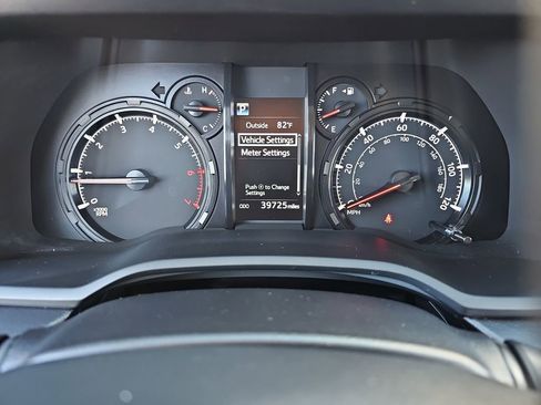 Certified 2022 Toyota 4Runner SR5 Premium AWD/4WD image 10