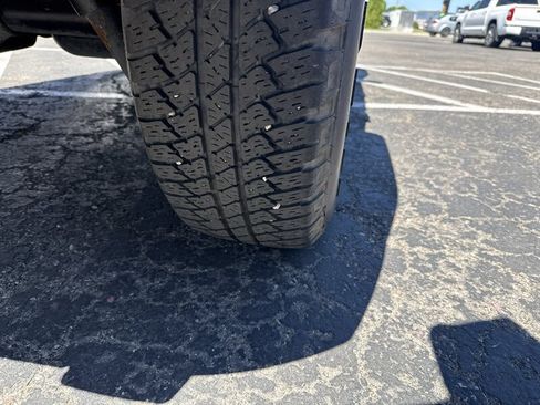 Used 2012 Jeep Wrangler Unlimited Sahara AWD/4WD image 10