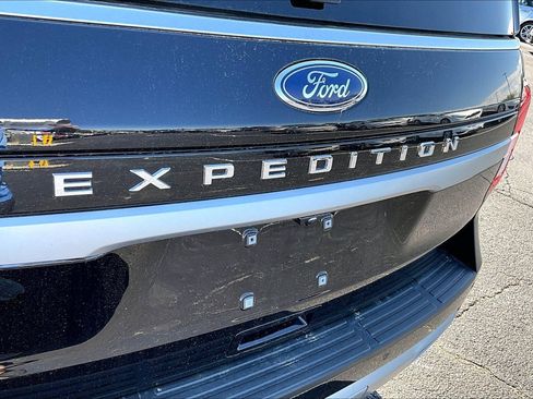 Used 2024 Ford Expedition XLT AWD/4WD image 32