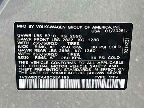 Used 2025 Volkswagen Atlas SE FWD image 33