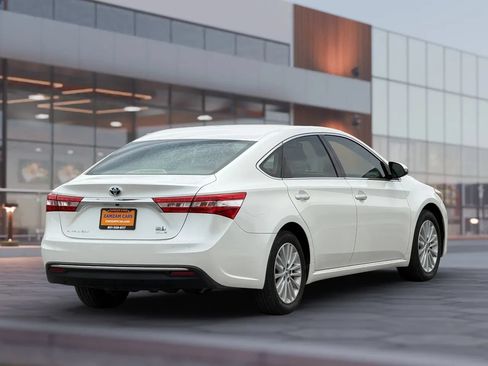Used 2014 Toyota Avalon XLE Premium FWD image 8
