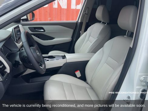 Used 2022 Nissan Rogue SL FWD image 11
