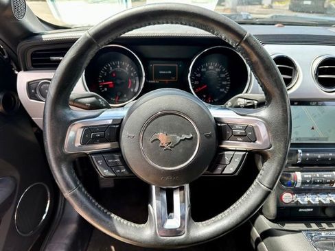 Used 2017 Ford Mustang GT Premium w/ Black Accent Package RWD image 30