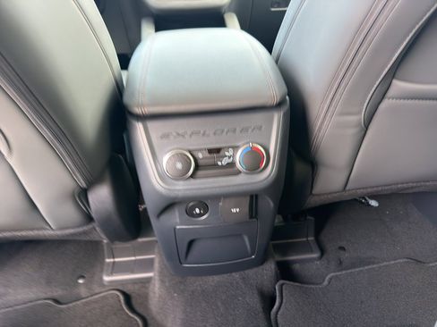 New 2026 Ford Explorer Active RWD image 25