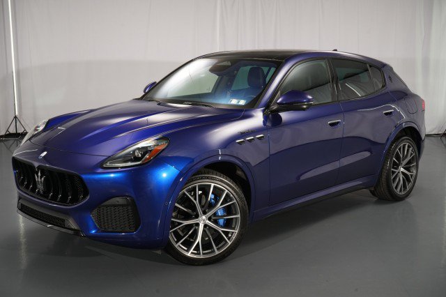Used 2023 Maserati Grecale Modena AWD/4WD image 1