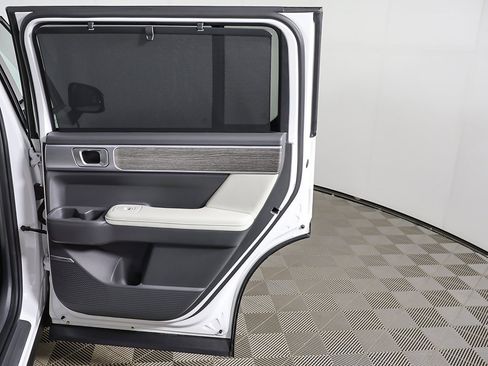 Certified 2025 Hyundai Santa Fe Limited image 29