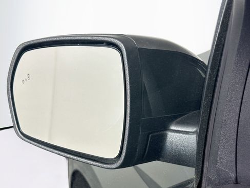 Used 2022 Ford Edge ST AWD/4WD image 16