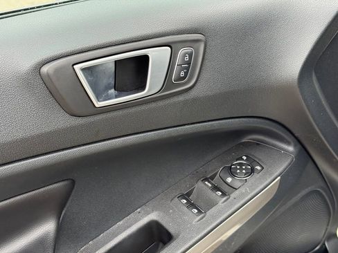 Used 2019 Ford EcoSport Titanium image 11