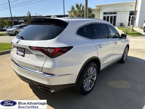 Used 2024 Acura MDX SH-AWD w/ Advance Package image 9