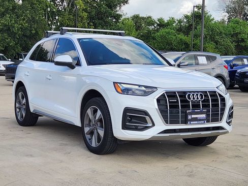 Used 2023 Audi Q5 2.0T Premium Plus w/ Premium Plus Package AWD/4WD image 3