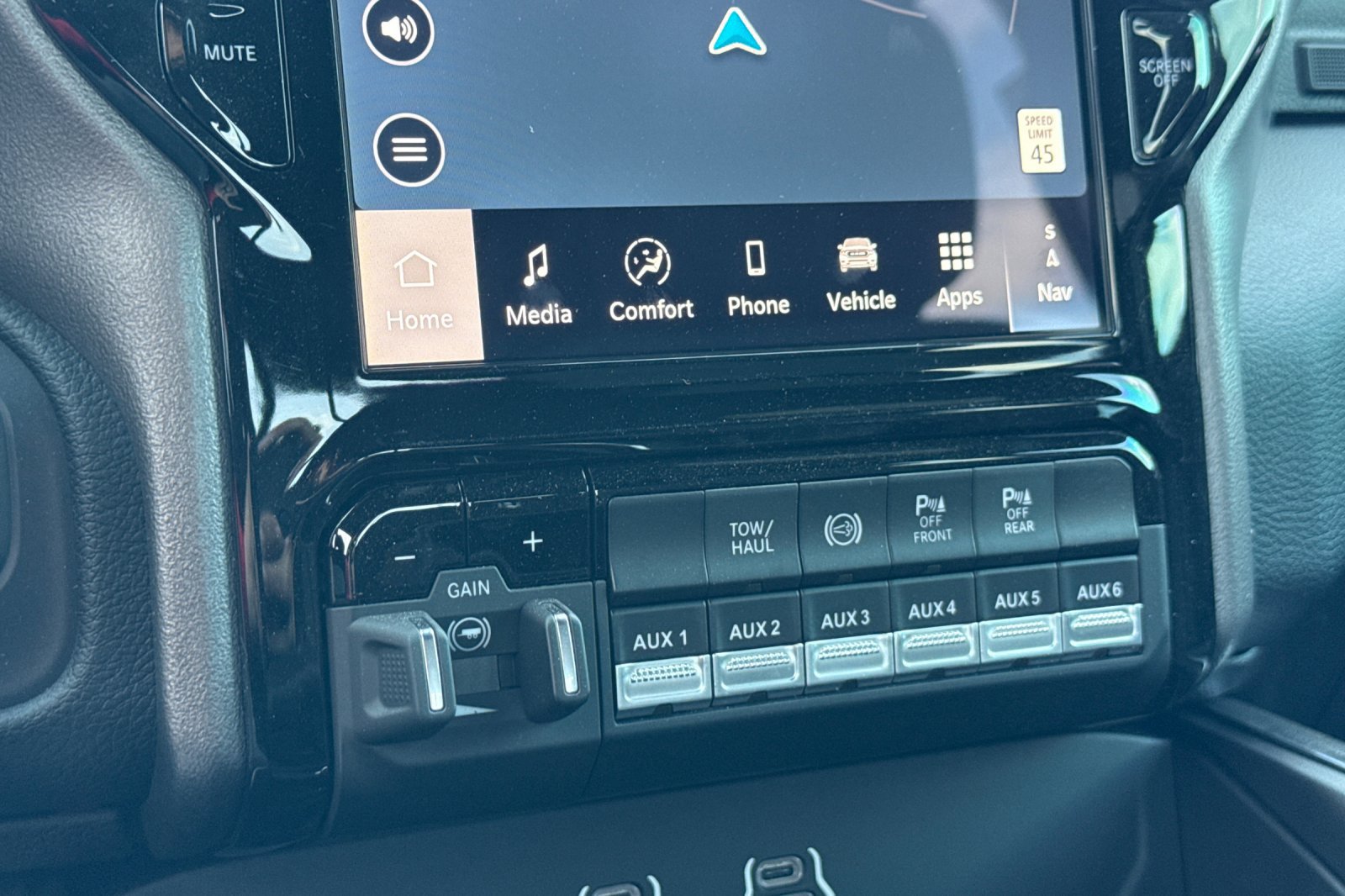 New 2026 RAM 3500 Big Horn AWD/4WD image 23