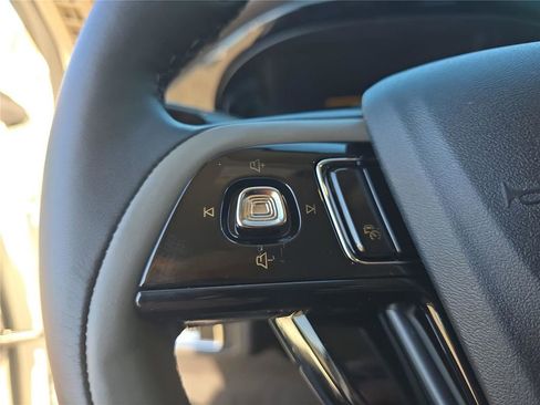 Used 2025 Lincoln Corsair Reserve w/ Jet Appearance Package image 27