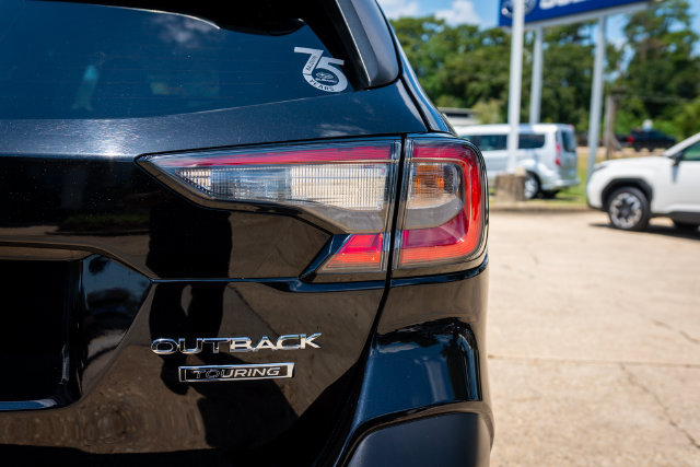 Used 2020 Subaru Outback Touring w/ Popular Package #2 AWD/4WD image 17