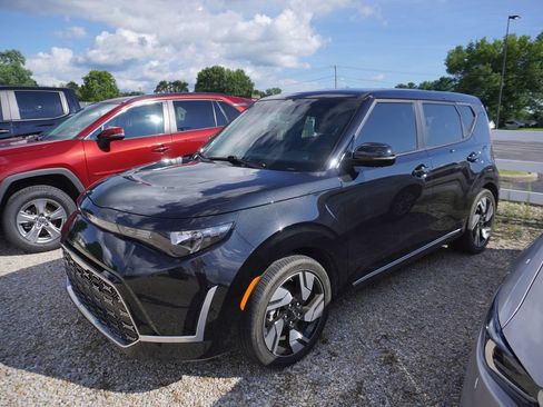 Used 2024 Kia Soul GT-Line FWD image 1